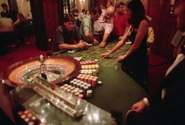 Tutorial video showing Mahjong Ways cluster-pay mechanics and cascading win sequences
